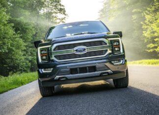 Обновленный пикап Ford F-150 поразил невиданной практичностью