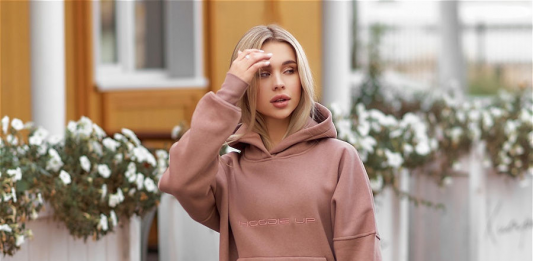 Каким должен быть спортивный женский костюм?