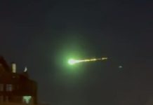 Зелёный огненный шар над Москвой! Нечто пронеслось по небу — метеорит, НЛО или что-то иное?