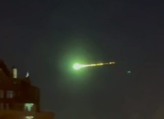 Зелёный огненный шар над Москвой! Нечто пронеслось по небу — метеорит, НЛО или что-то иное?