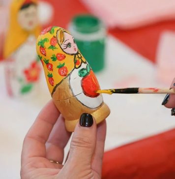 Как устроена матрёшка: секреты изготовления и росписи