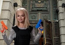 Долина снова атакует: певица «возражает» против жалобы обездоленной покупательницы