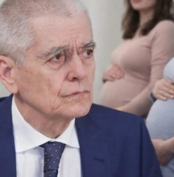 У них карьера вместо детей: Онищенко назвал молодых россиянок старородящими — БлокнотРУ — Новости России. Новости России сегодня. Новости Украина Россия. Россия новости. Новости Россия. Новости России и мира сегодня. СВО новости на сегодня Россия. Переговоры России и Украины. Когда закончится война на Украине с Россией? Блокнот Россия. Россия Блокнот. Дзен новости России. Новости России Дзен. Дзен новости России сегодня.