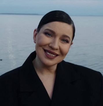 Скрывались несколько лет: стало известно, за кого тайно вышла замуж певица Елка