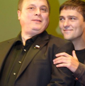 «Я опасаюсь за свою жизнь»: продюсер «Ласкового мая» обратился к Путину с просьбой защитить его