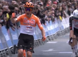 Эндрю Огаст — победитель 3 этапа Вуэльты Валенсии-2026