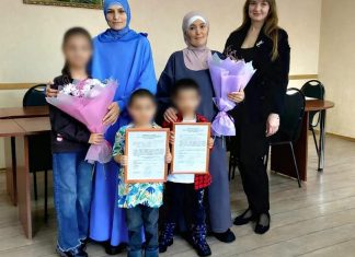 «Две квартиры для мигранта-многоженца»: СК начал проверку скандала с жилищными сертификатами в Сердобске Пензенской области — БлокнотРУ — Мигранты в России последние новости. Мигранты. Мигранты в Москве последние новости. Мигранты в России. Мигранты новости. Мигранты в Москве. Мигранты в Москве последние новости на сегодня. Мигранты в России последние новости на сегодня. Мигранты в России последние новости на сегодня 2026. Мигранты последние новости. Мигранты последние новости на сегодня. Мигранты 2026.