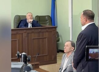 «И чего они к ней припхались?»: адвокат Ермака объяснил его переписку с гадалкой желанием «иногда пообщаться с женщиной»