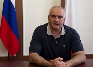 Аксенов: в Крыму остановлен отпуск топлива на всех АЗС
