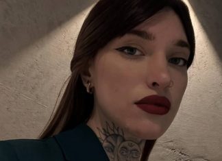 Не чувствует ног: звезда «Пацанок» впервые вышла на связь после комы