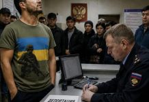 Докрасовался: борзый мигрант, разгуливающий по Ставрополю в футболке с символикой ВСУ, не смог отделаться штрафом — история получила продолжение