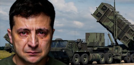 Новости СВО: Зеленский снова нашел виноватых в своих проблемах. Запад не дает ему ракет ПВО «ради мира» — БлокнотРУ — Зеленский последние новости. Зеленский. Зеленский последние новости на сегодня. Когда закончится СВО? Когда закончится война на Украине? Новости Зеленский. Зеленский Новости. Новости СВО. Зеленский последние. Украина новости. Новости Украина. СВО. Новости СВО на сегодня. Новости Украины. Владимир Зеленский. Когда уберут Зеленского? Зеленский последние. На кого заменят Зеленского? Когда ликвидируют Зеленского?