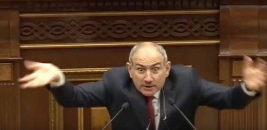 «Ара, терпите да-а-а»: Пашинян призвал однопартийев временно «умерить пыл» в критике России — БлокнотРУ — Пашинян последние новости на сегодня. Армения новости. Пашинян новости. Новости Армении сегодня. Пашинян последние новости. Новости Армении на сегодня. Армения новости сегодня. Армения последние новости. Новости Пашинян. Новости Армении 2026. Новости Пашиняна