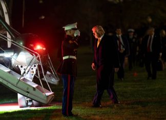 «Вряд ли их обрадует еще одна война»: Трамп срочно вернулся в Белый дом